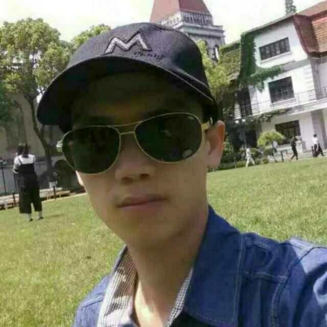 龙小华的第一张照片--桐乡残疾人相亲网